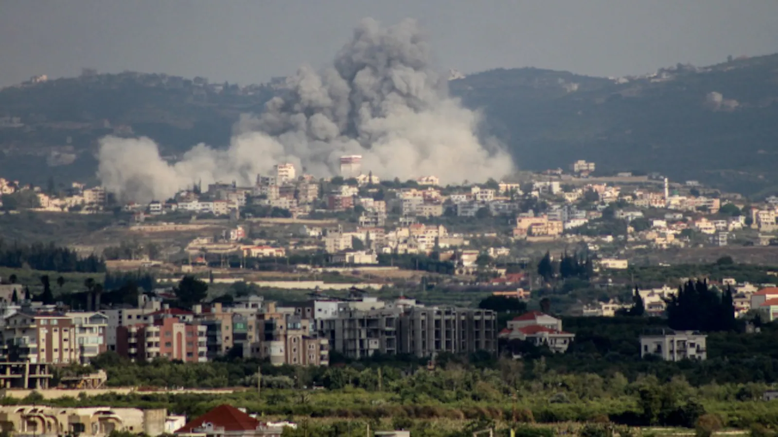 The US military has carried out new strikes in Iran targeting a military site that officials